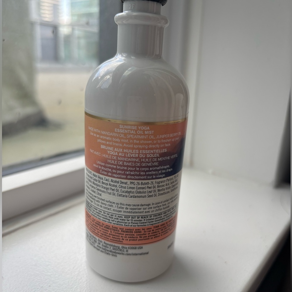 BATH & BODY WORKS | Sunrise Yoga Mist - Picture 2 of 2